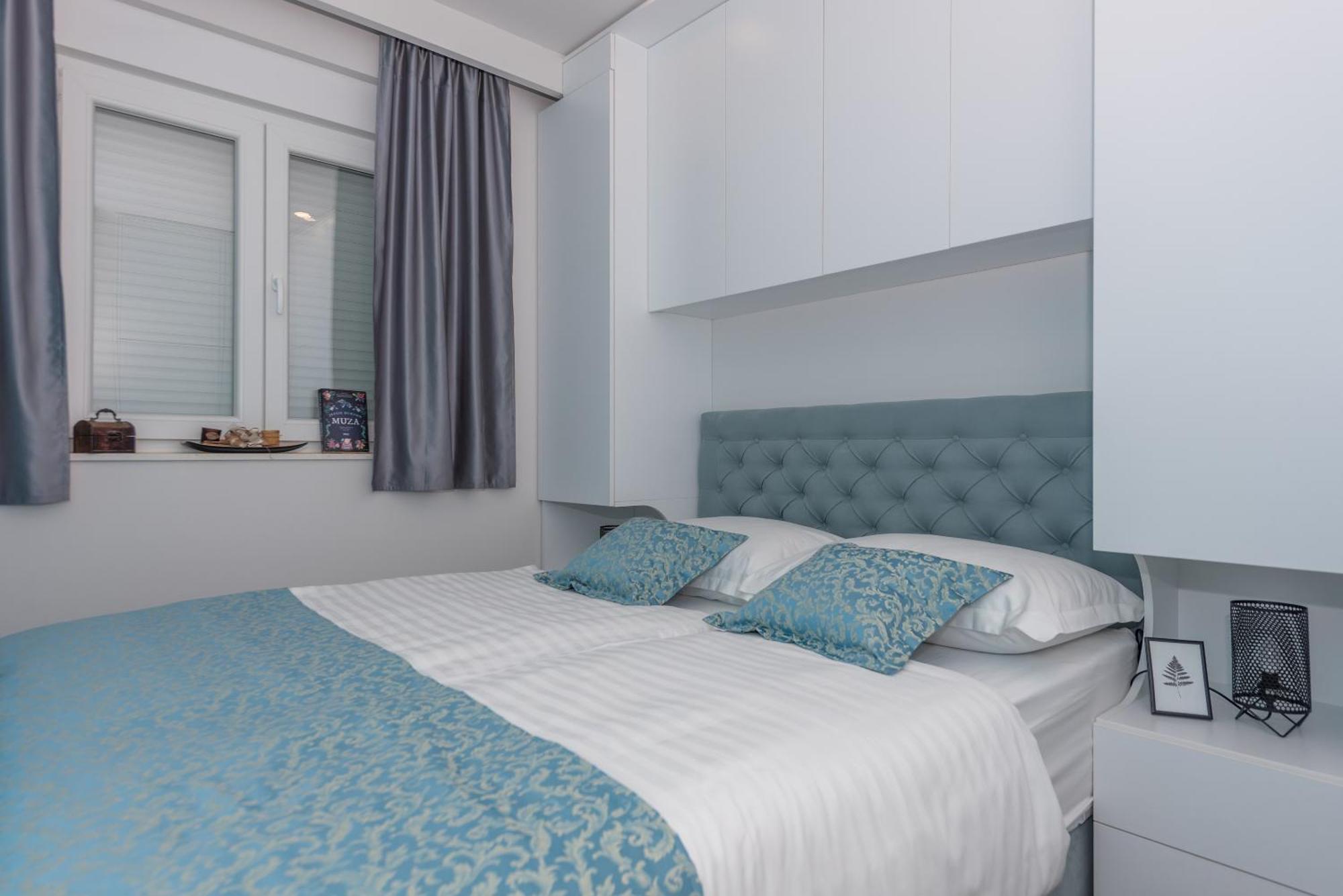 Kati Apartment Макарска Стая снимка