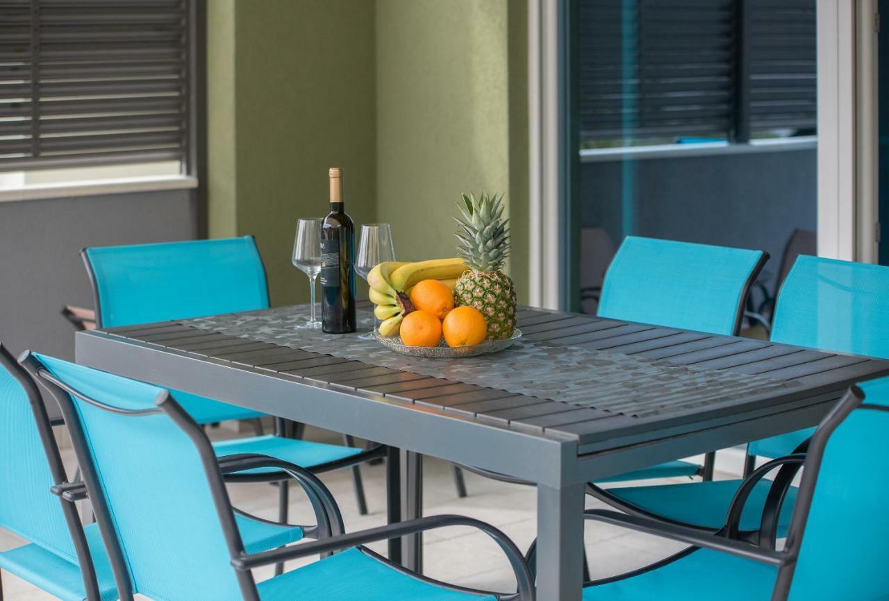 Kati Apartment Макарска Екстериор снимка